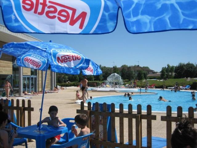 Onlycamp Camping Le Champ D'Ete Hotel Reyssouze Luaran gambar